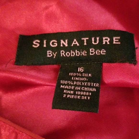 Red and white polka dot dress - Picture 6 of 6